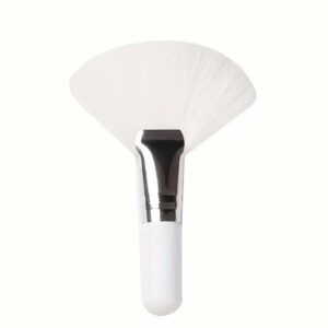 Short White Volume Brush